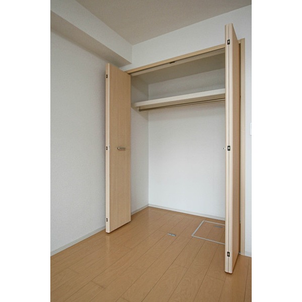 収納　同じ建物の別なお部屋