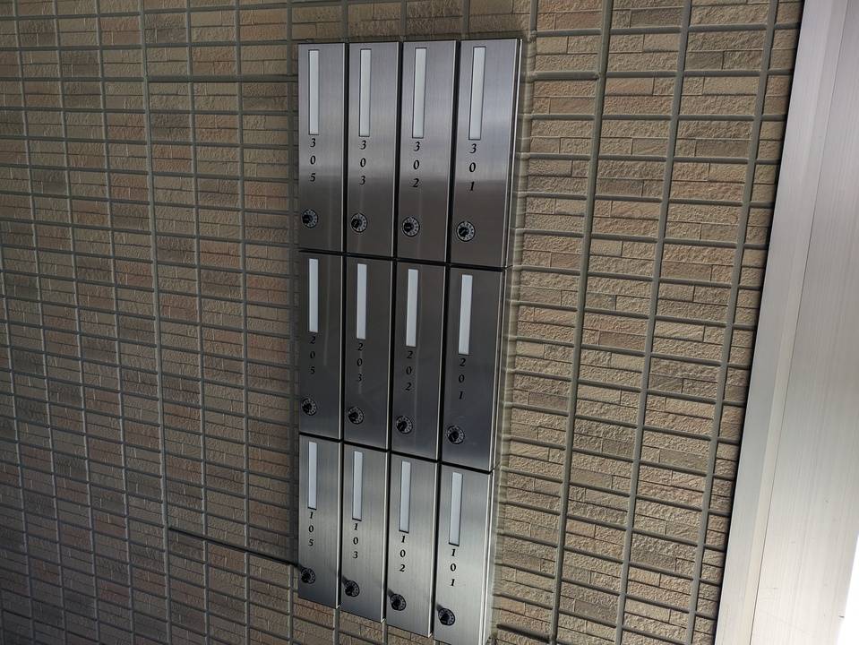 エントランス　メールBOX