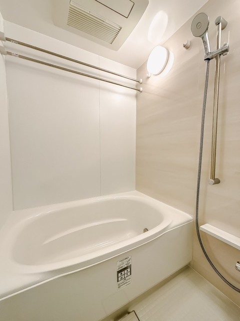 バス・シャワールーム　※写真は同タイプ住戸です。