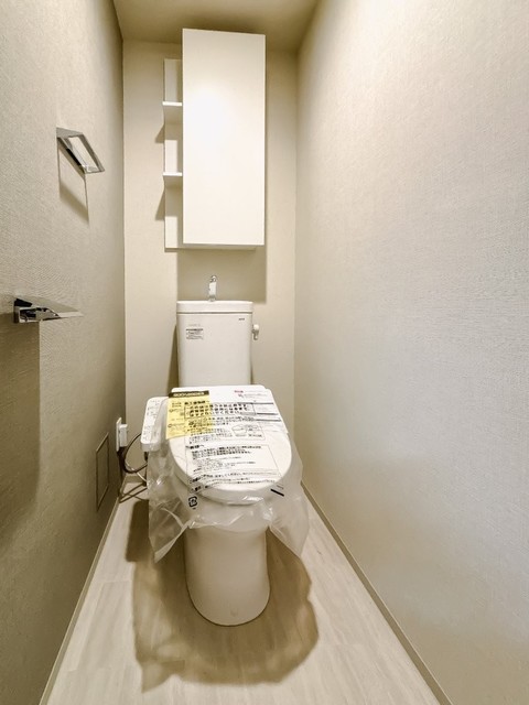 トイレ　※写真は同タイプ住戸です。