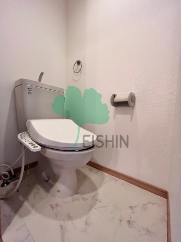 トイレ　清潔感のあるトイレです。