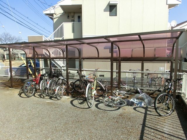 その他共有部分　駐輪場もちろんあります。
