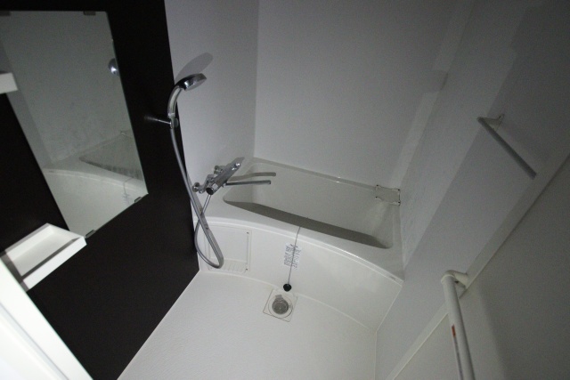 バス・シャワールーム　※別室の参考写真の為、現況優先です。