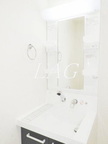 洗面設備　独立洗面台です。