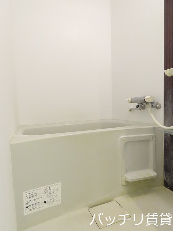 バス・シャワールーム　同型タイプの為、現状を優先致します。
