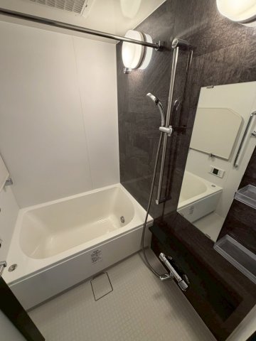 バス・シャワールーム　ゆったり過ごせるお風呂です