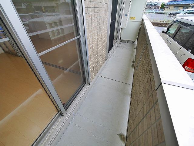 バルコニー　バルコニーがあります