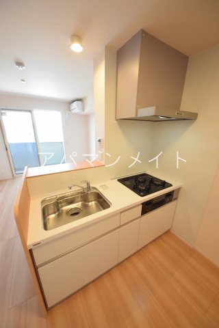 キッチン　ガスコンロ３口付き！