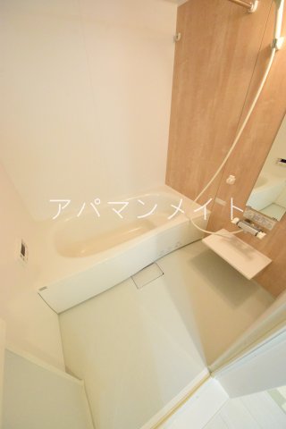 バス・シャワールーム　広ーいお風呂！