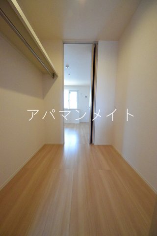 収納　ウォークインクローゼット