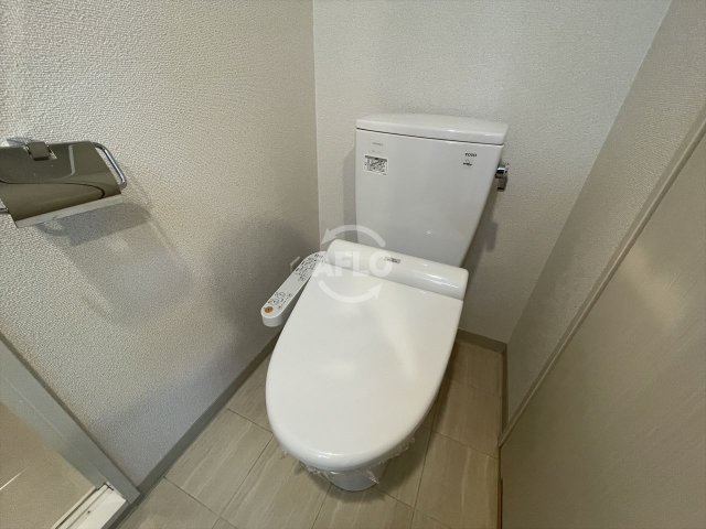 トイレ　エステムプラザ心斎橋EAST IVブランディア　温水洗浄便座