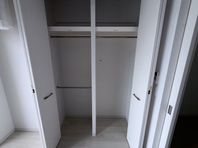 収納　同物件別部屋写真