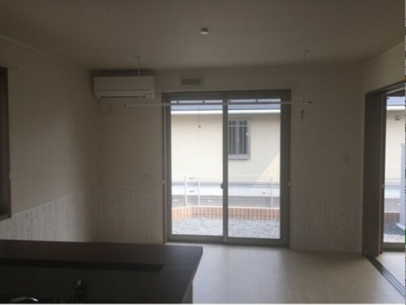 バルコニー　図面と現状に相違がある場合には現状を優先