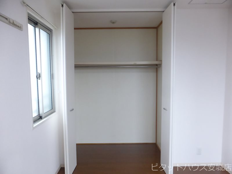 収納　同物件別部屋