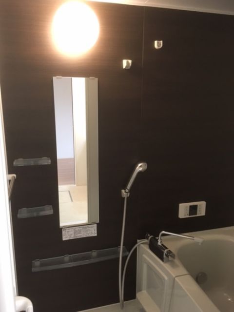 バス・シャワールーム