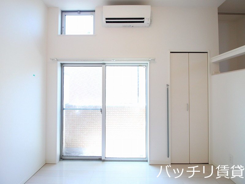 バルコニー　同型タイプの為、現状を優先致します。