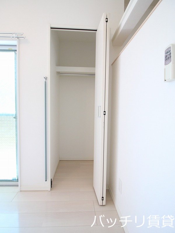 収納　同型タイプの為、現状を優先致します。