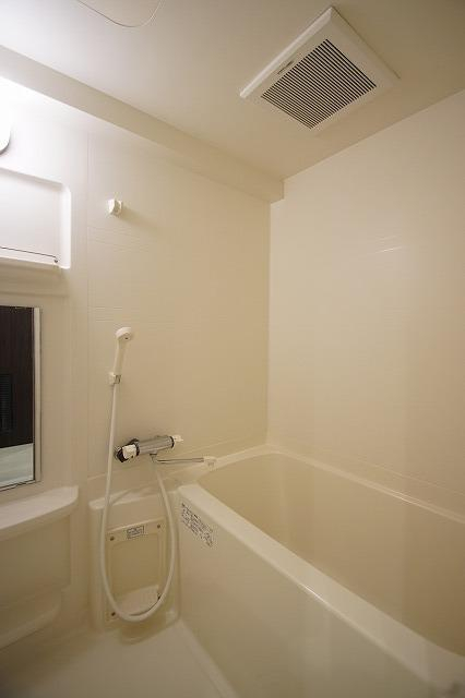 バス・シャワールーム　ゆったり過ごせるお風呂です※別号室の写真です