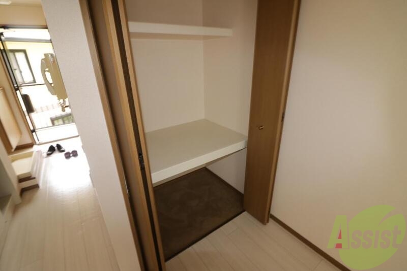 収納　大きなクローゼットで、たっぷり収納できます！