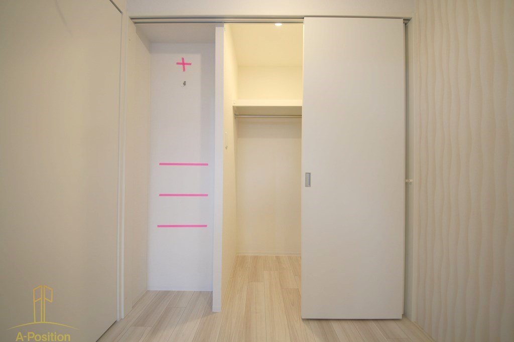 収納　セレニテ本町東リアン