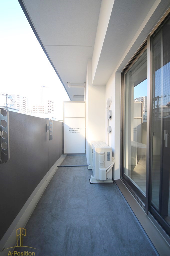 バルコニー　セレニテ本町東リアン