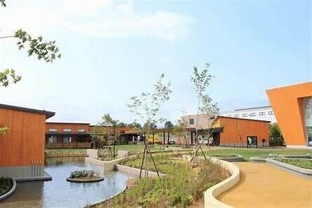 ショッピングセンター　BRANCH札幌月寒（ショッピングセンター）まで1301m