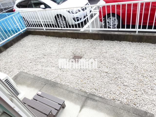 庭　日当たりの良いお庭です