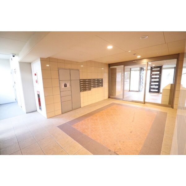 エントランス　エントランス