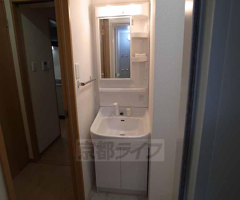 洗面設備　独立洗面台完備