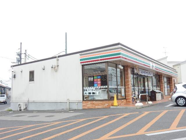 コンビニ　セブンイレブン西辛川店（コンビニ）まで569m
