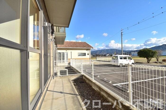 バルコニー　専用庭