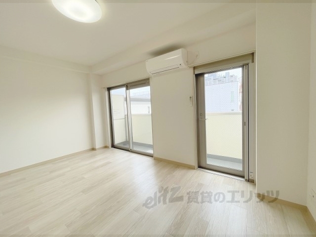 居室・リビング　洋室