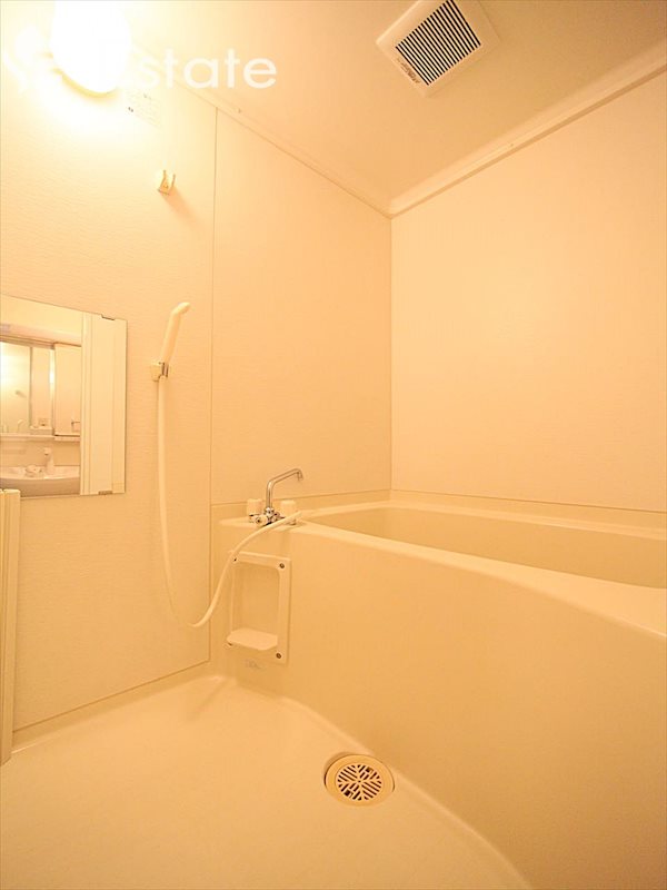 バス・シャワールーム　バスルーム