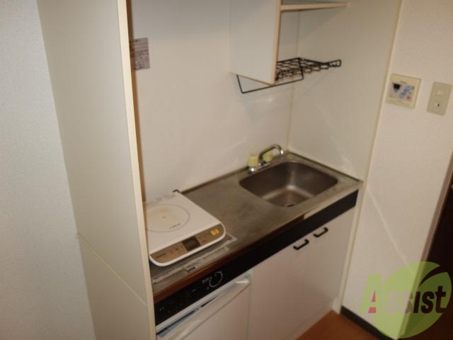 キッチン　ＩＨコンロで火事の危険も少ないですね