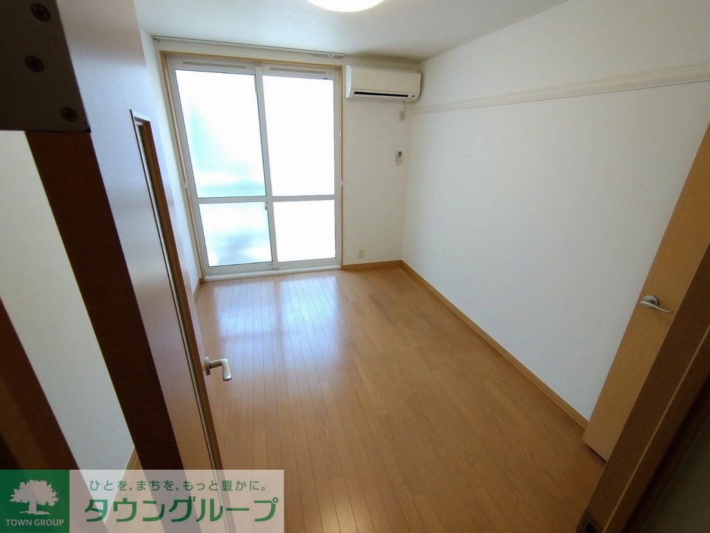 居室・リビング　２階以上は絨毯仕様です。