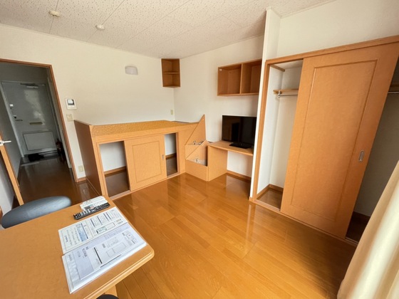 居室・リビング　※別部屋の写真です