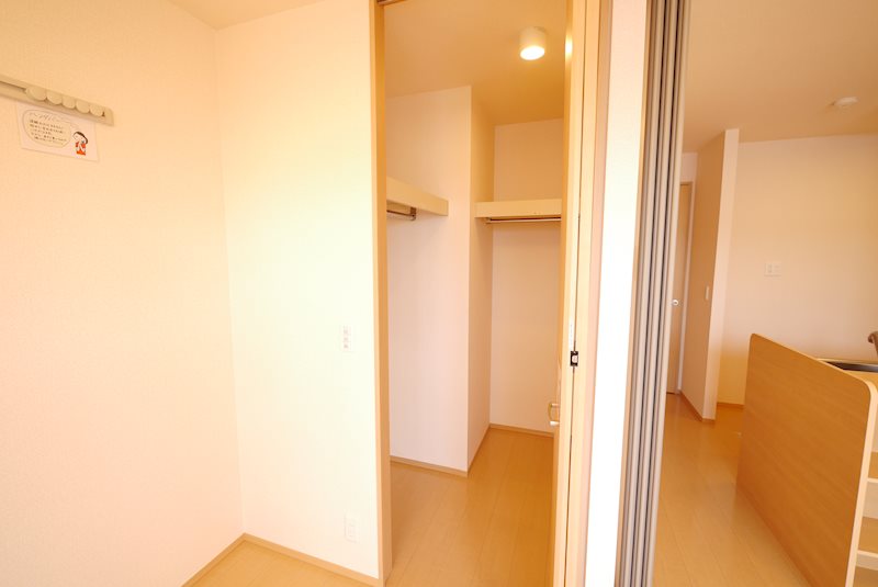 収納　ウォークインクローゼット（洋３）