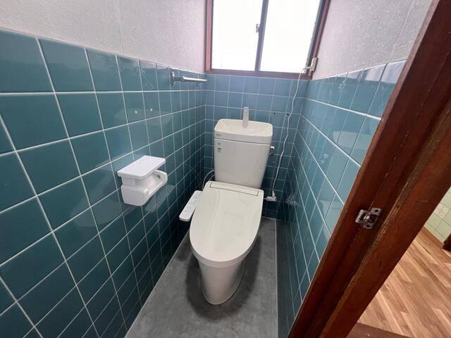 トイレ　リフォーム済みで清潔感のあるトイレ。