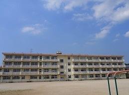 小学校　広徳小学校（小学校）まで650m