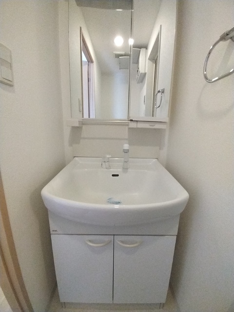 洗面設備　同仕様