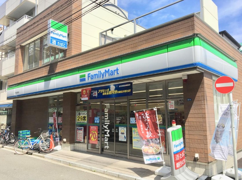 コンビニ　ファミリーマート戸部駅東店（コンビニ）まで107m