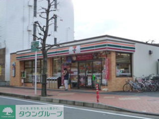 コンビニ　セブンイレブン（コンビニ）まで160m