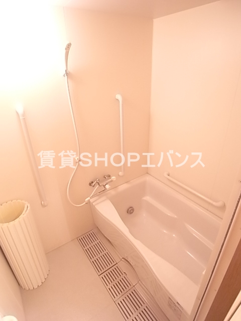 バス・シャワールーム　お風呂です