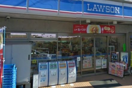 コンビニ　ローソン 鶯谷駅前店（コンビニ）まで383m