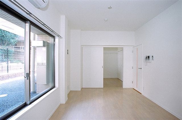 その他部屋・スペース　明るい色調の室内です