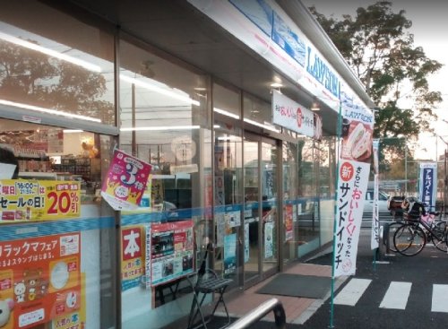 コンビニ　ローソン 春日井花長町店（コンビニ）まで621m