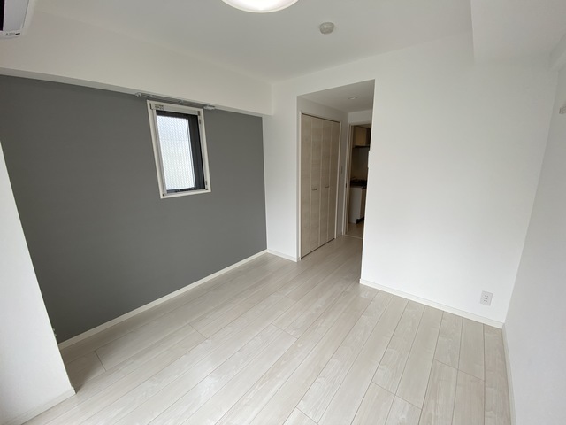 居室・リビング　アクセントクロスがいい感じ