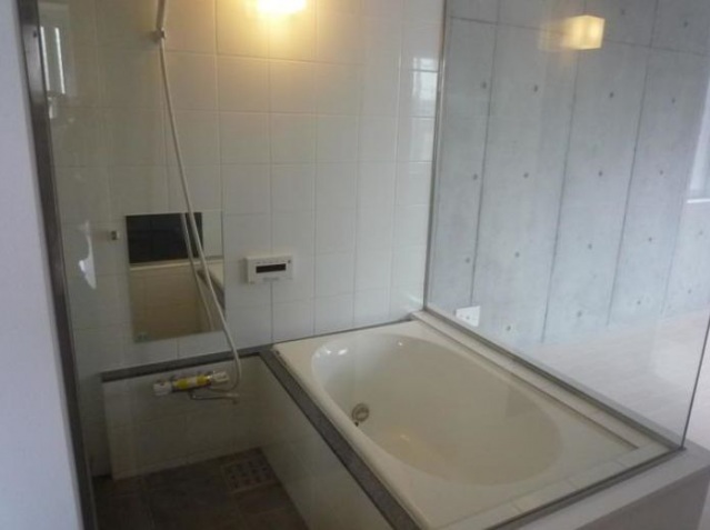 バス・シャワールーム　バス