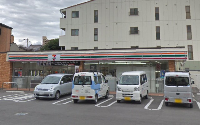 コンビニ　セブンイレブン大阪内代店（コンビニ）まで637m