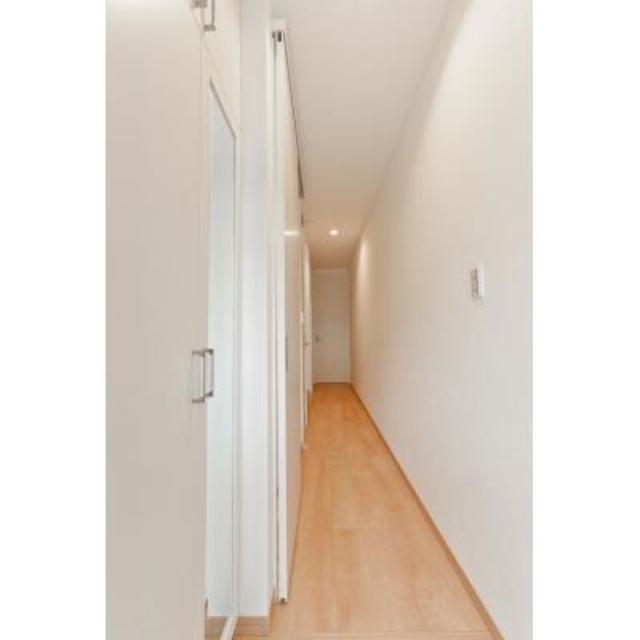 玄関　※写真は同タイプ住戸です。